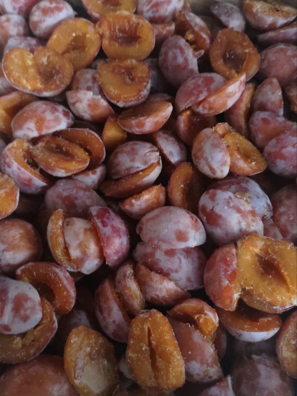 Слива замороженная